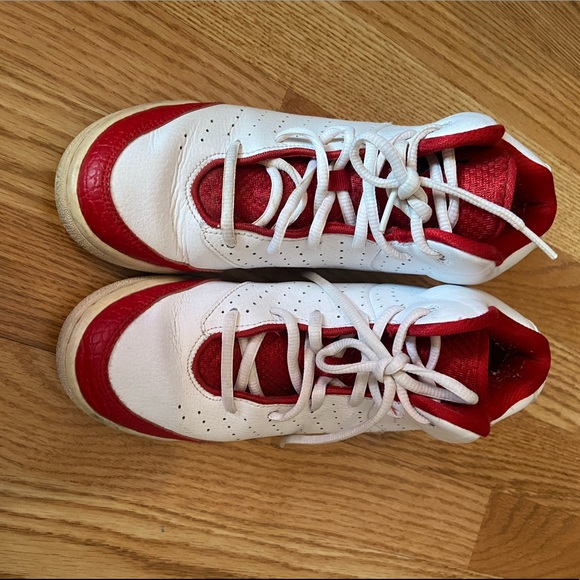 Jordan Sneakers - Picture 3 of 9